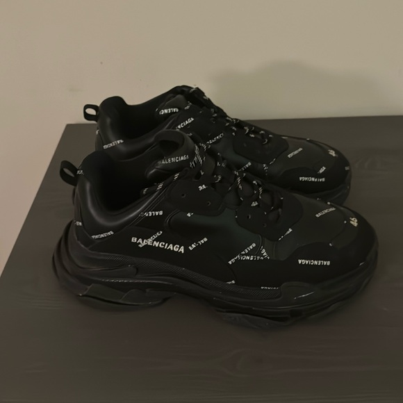 Can’t fit them anymore - Picture 1 of 4
